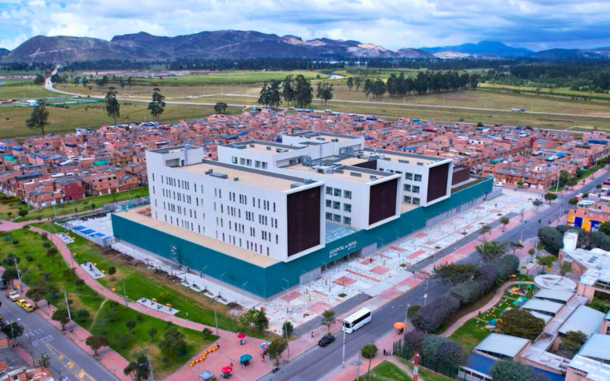 Inauguration of Bosa's hospital in Bogotá