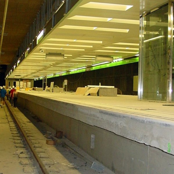 Tres Estaciones de la Línea 3 del Metro de Barcelona